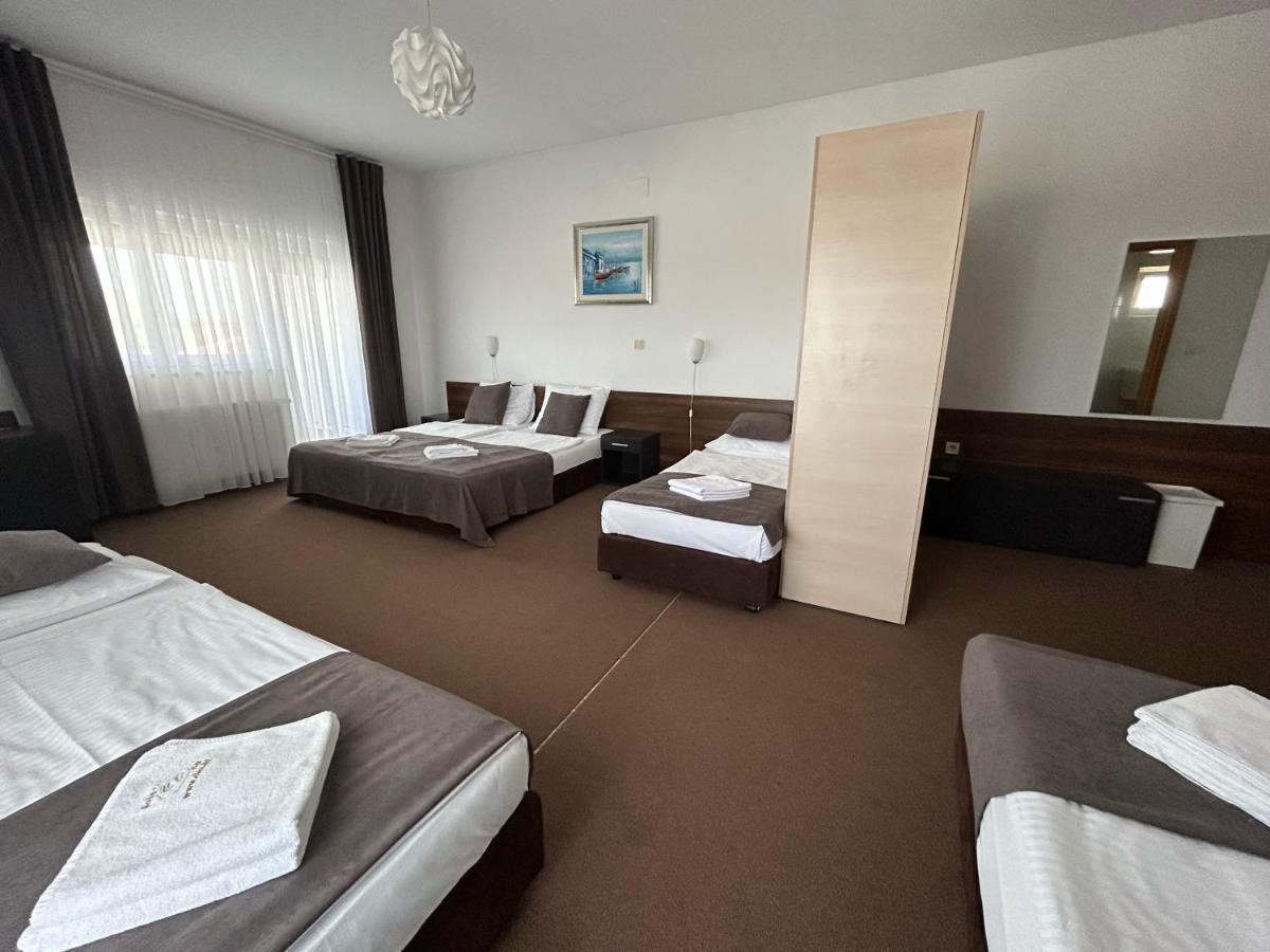 Rooms Elez Sesvete Exterior foto