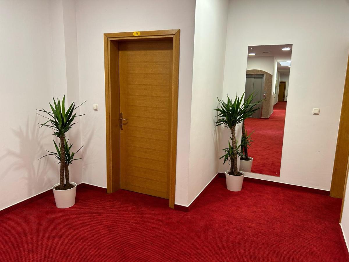Rooms Elez Sesvete Exterior foto