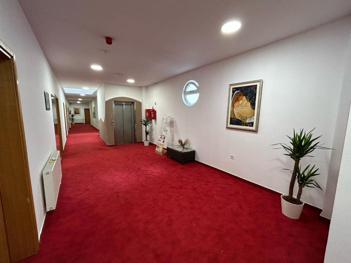 Rooms Elez Sesvete Exterior foto